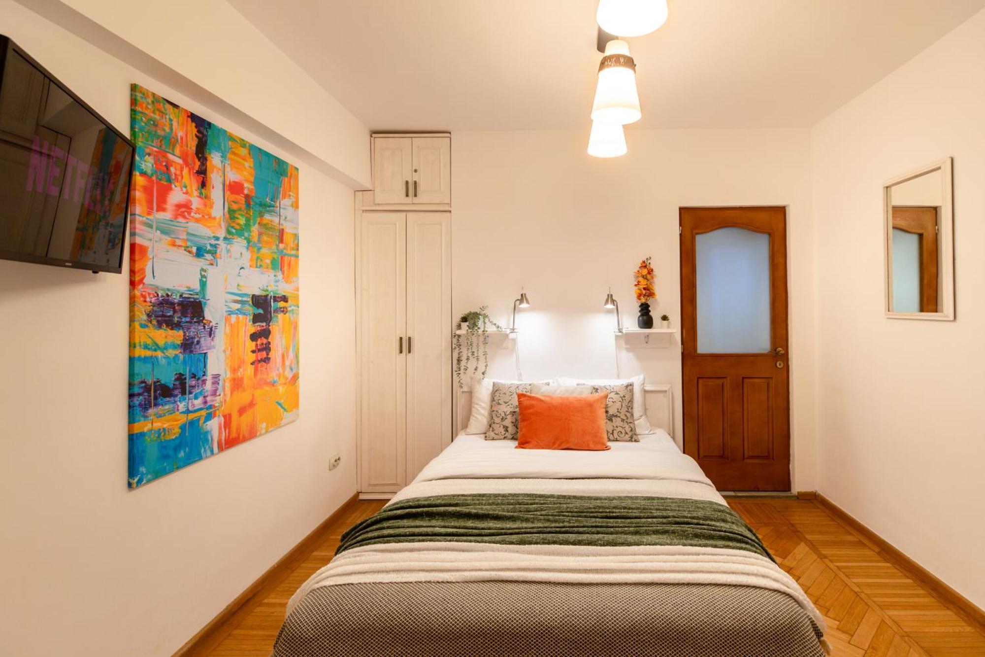 2Br Apartment At Piata Natiunilor Unite: Perfect For City Center Stays Bucharest Exterior photo